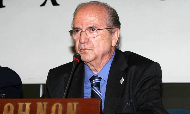 «Εφυγε» ο αθλητικογράφος Ανδρέας Μπόμης